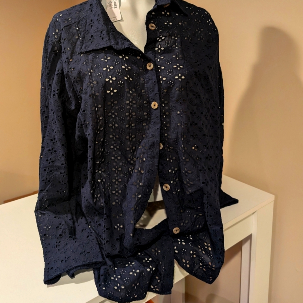 NWT Eyelit oversize cotton shirt